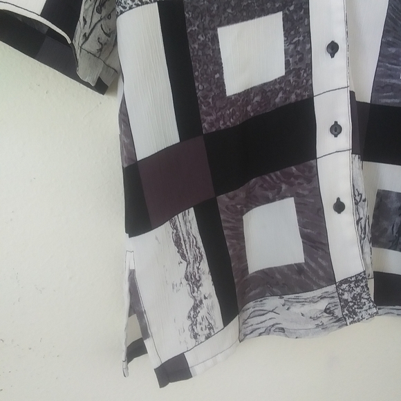 Vintage 80s Black & White Geometric Print Top - Picture 6 of 11